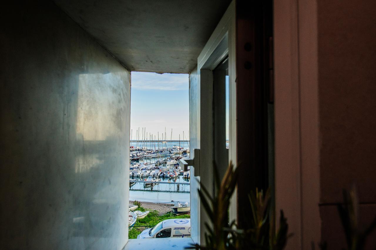 Margherita'S Apartment Салерно Екстериор снимка
