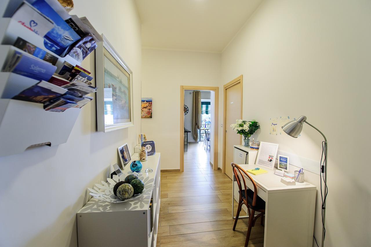 Margherita'S Apartment Салерно Екстериор снимка
