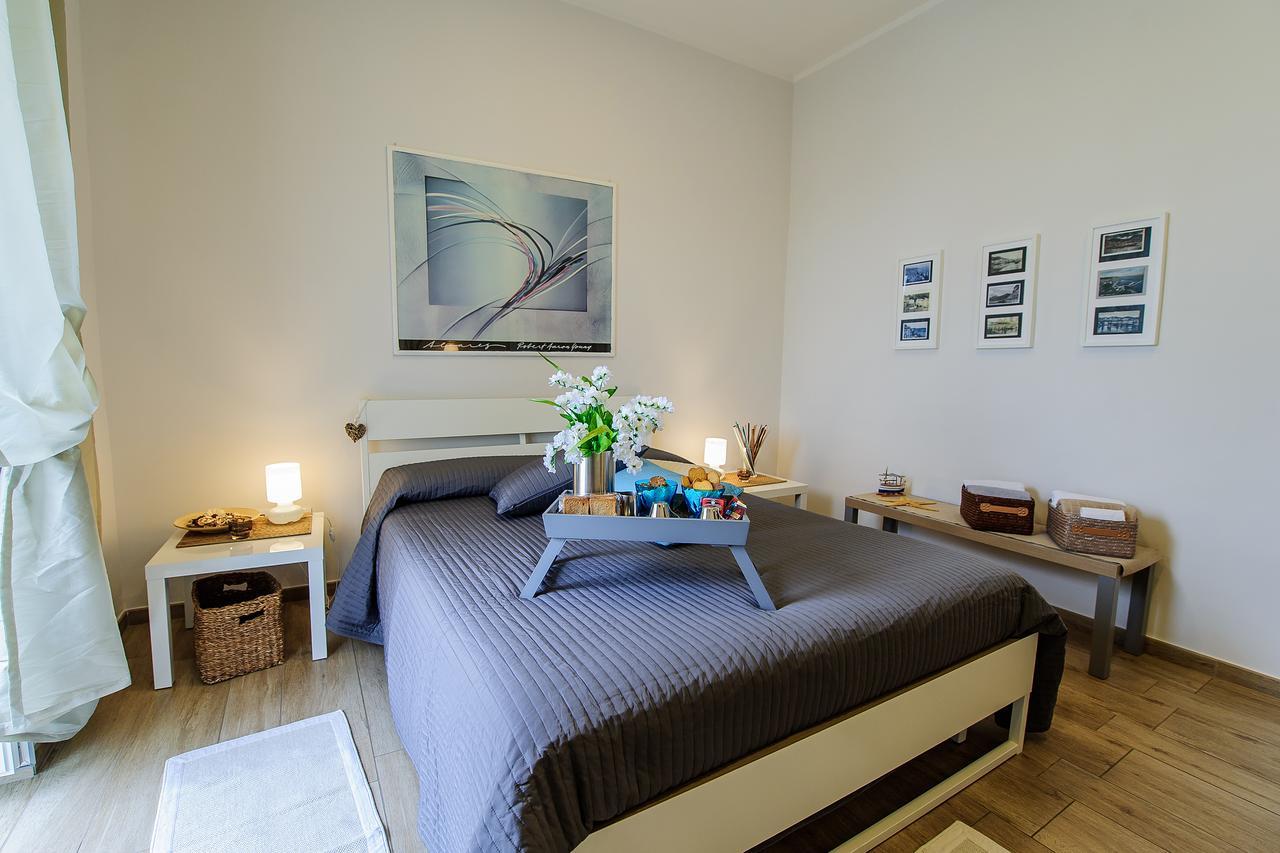 Margherita'S Apartment Салерно Екстериор снимка